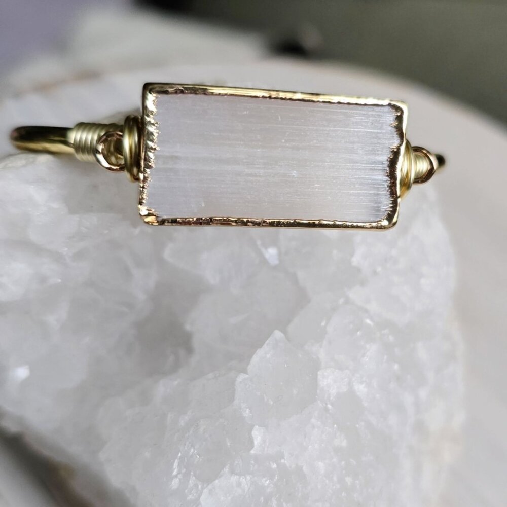 Handmade ✦ Selenite Bar Wire‑Wrap Cuff ✦ 14Kt Gold Over Copper Adjustable NWT - Picture 5 of 11